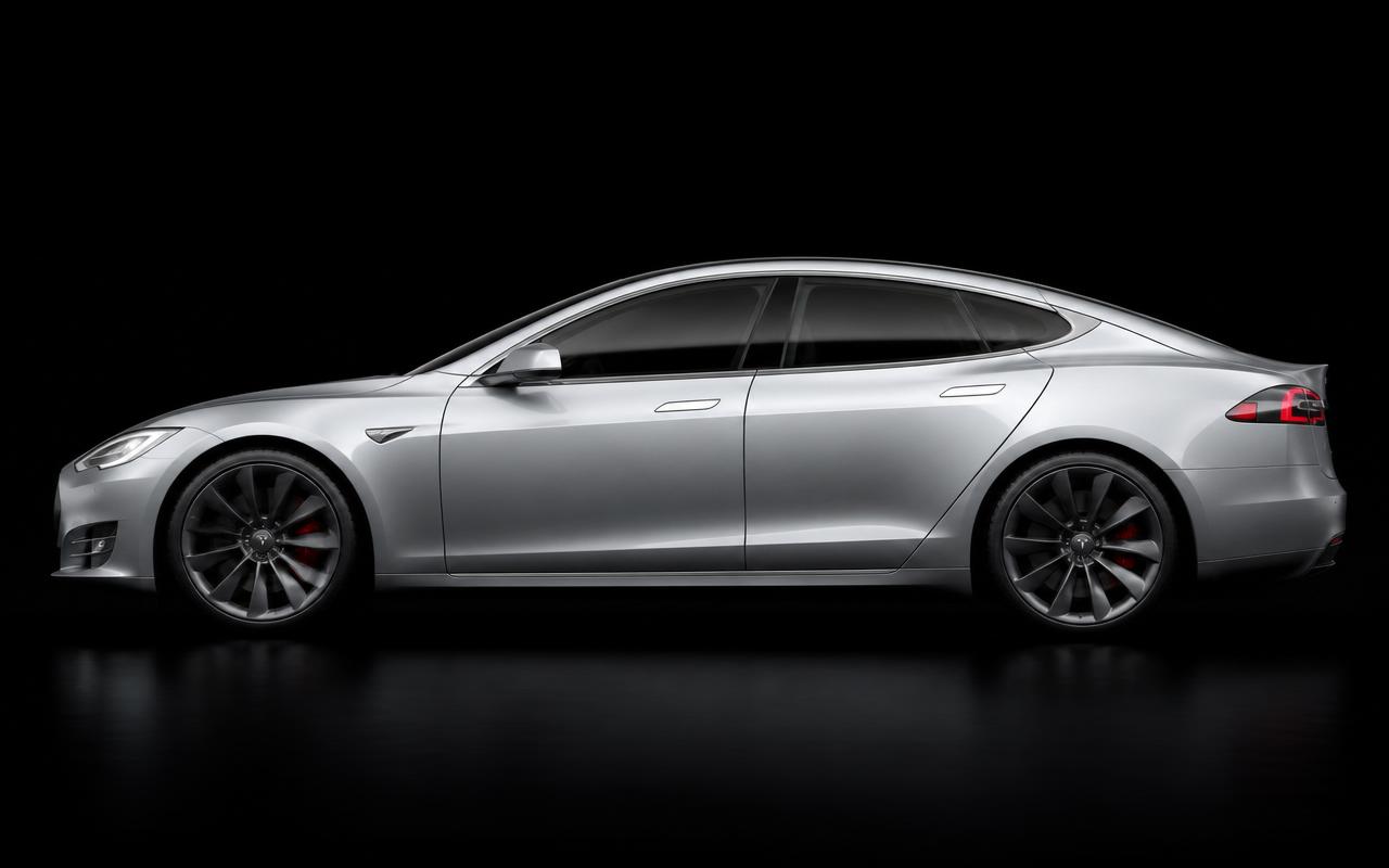 Model S Plaid Flagship Sedan